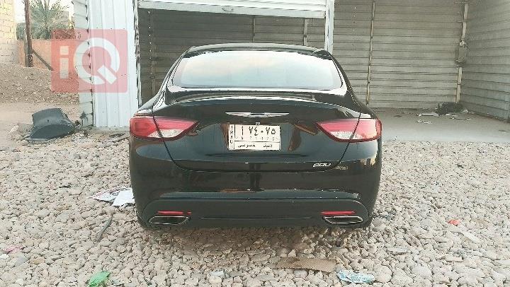 Chrysler 200